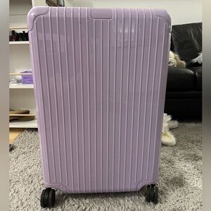 Lilac Hard Shell Spinner Luggage